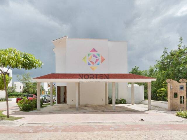 Venta en Lagos del Sol - Cancún